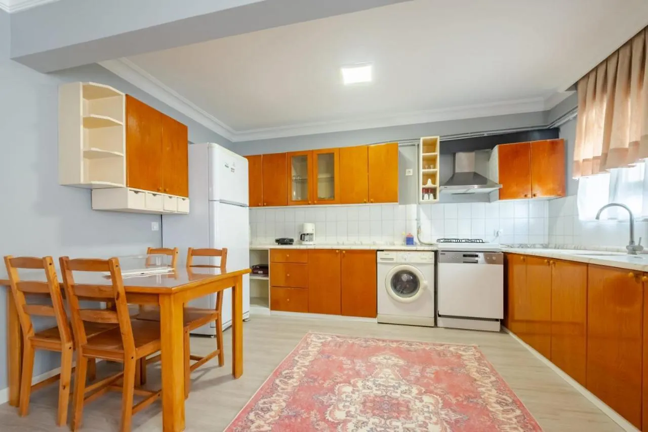 Central Flat 800 M To Cevahir Mall In Sisli Istanbul 0*,