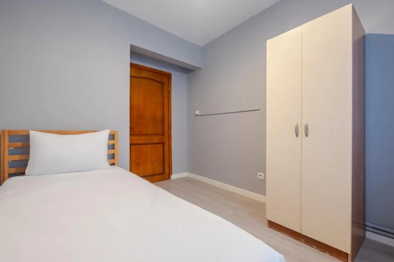 Central Flat 800 M To Cevahir Mall In Sisli Istanbul 0*,  Turkey