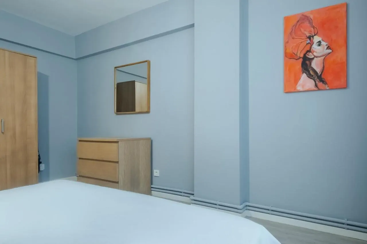 Central Flat 800 M To Cevahir Mall In Sisli Istanbul
